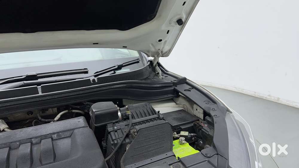 Mahindra Xuv700 2.2 Ax 5 Diesel At 7 Str, 2023, Diesel