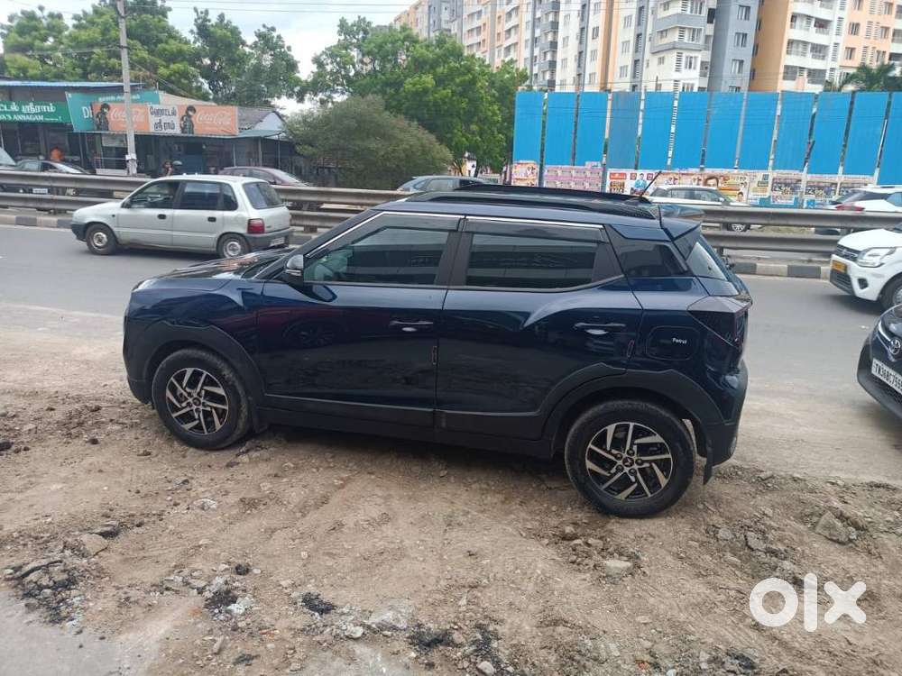 Mahindra Xuv 3xo Ax5 Pm Mt, 2025, Petrol