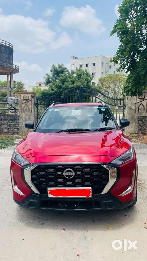 Nissan Magnite Visia 2025 Petrol Automatic Lady Driven
