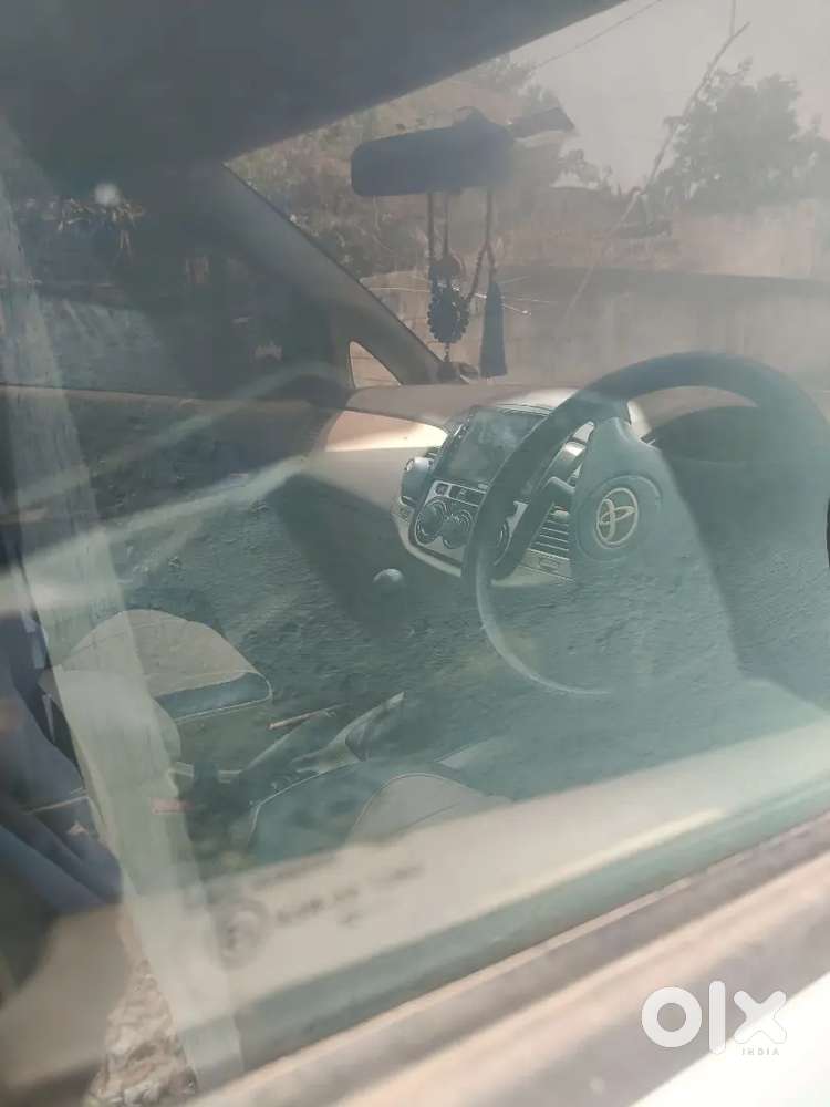 Toyota Innova Diesel Manual 2013 Km Driven