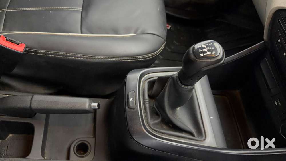 Tata Altroz 1.2 Xm Plus, 2022, Petrol