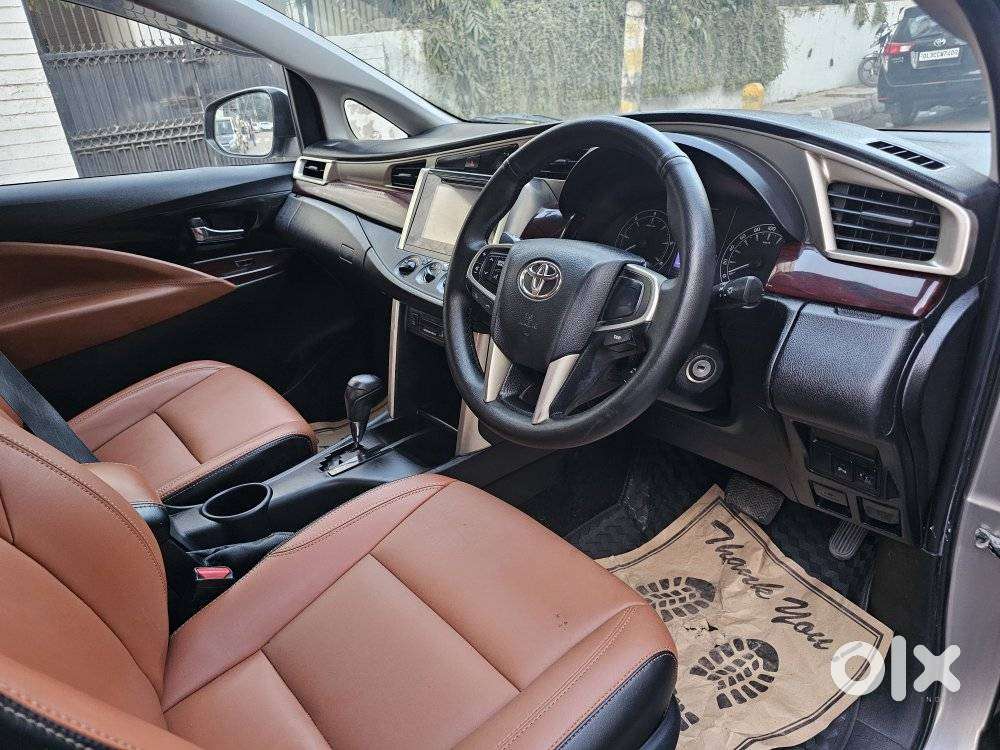 Toyota Innova Crysta