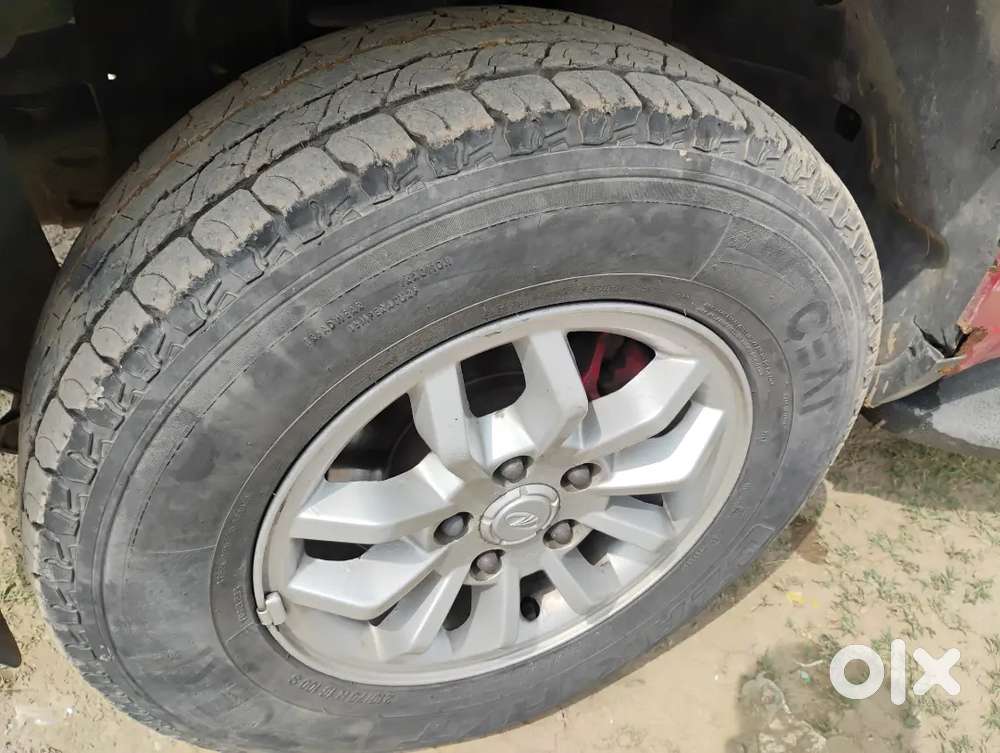 Mahindra Tuv 300 2016 Diesel 104000 Km Driven