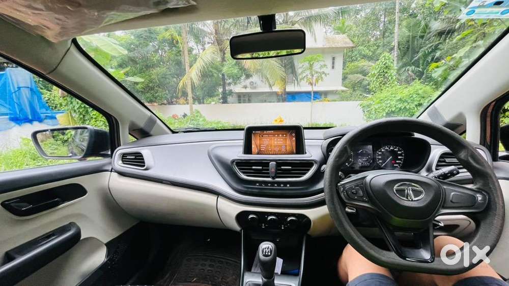 Tata Altroz Petrol Manual 2021 First-owner