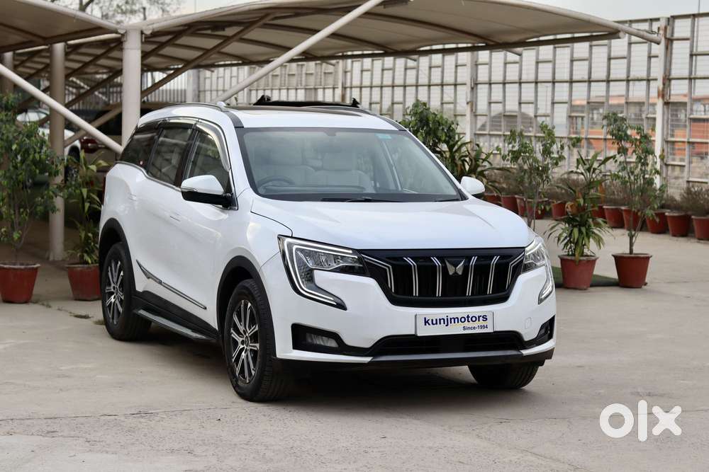 Mahindra Xuv700 2.0 Ax 5 Petrol At Str, 2024, Petrol