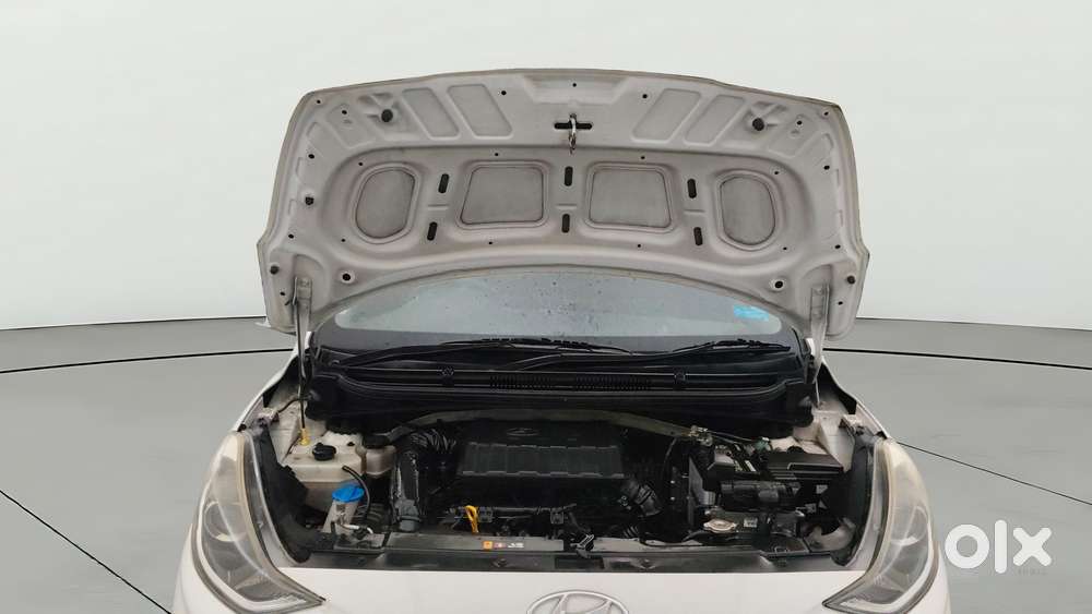 Hyundai Aura Sx Plus Automatic, 2020, Petrol