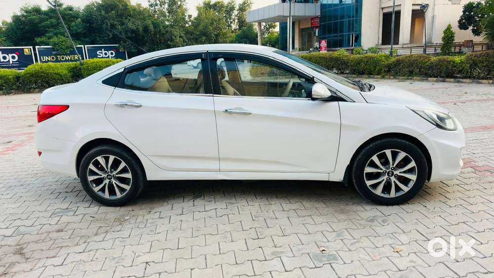 Hyundai Verna Fluidic 1.6 Crdi Sx, 2015, Diesel