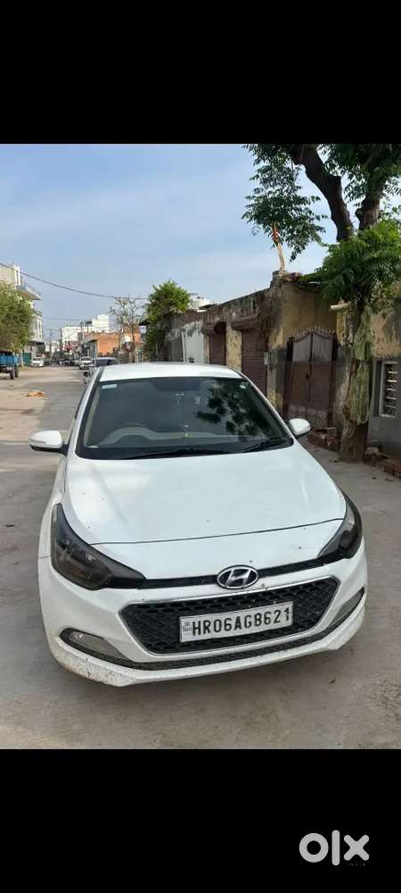 Hyundai Elite I20 2015 Cng & Hybrids 136000 Km Driven