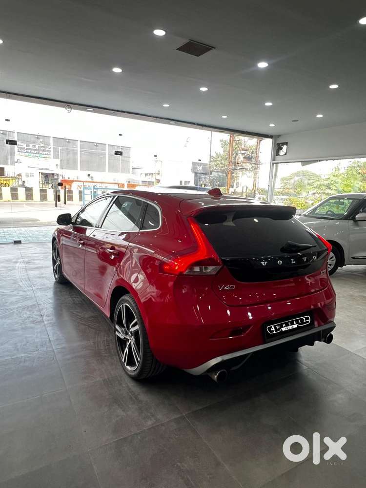 Volvo V40 D3 R Design, 2018, Diesel