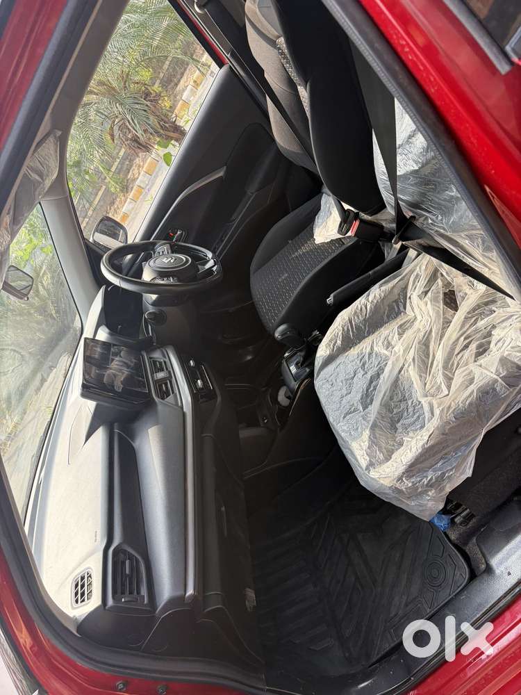 Maruti Suzuki Swift Zxi Plus Amt Dual Tone, 2024, Petrol