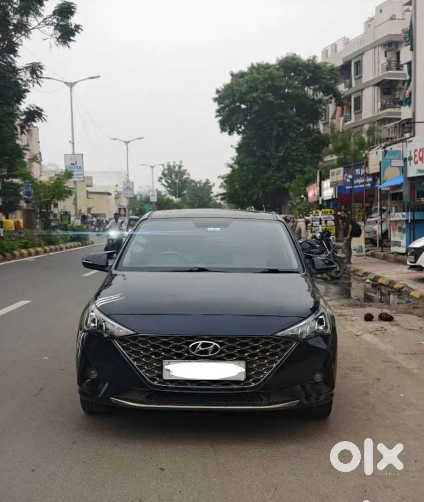 Hyundai Verna 2022 Diesel Well Maintained