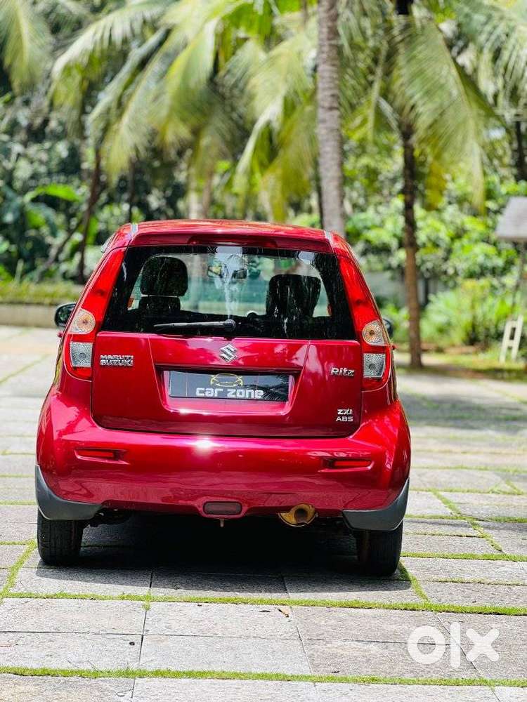 Maruti Suzuki Ritz Zxi, 2012, Petrol