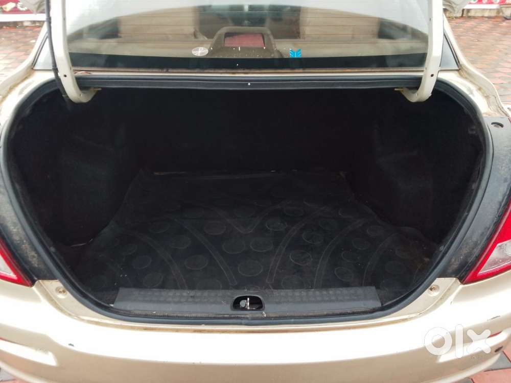 Maruti Suzuki Swift Dzire Zxi + Mt, 2010, Petrol
