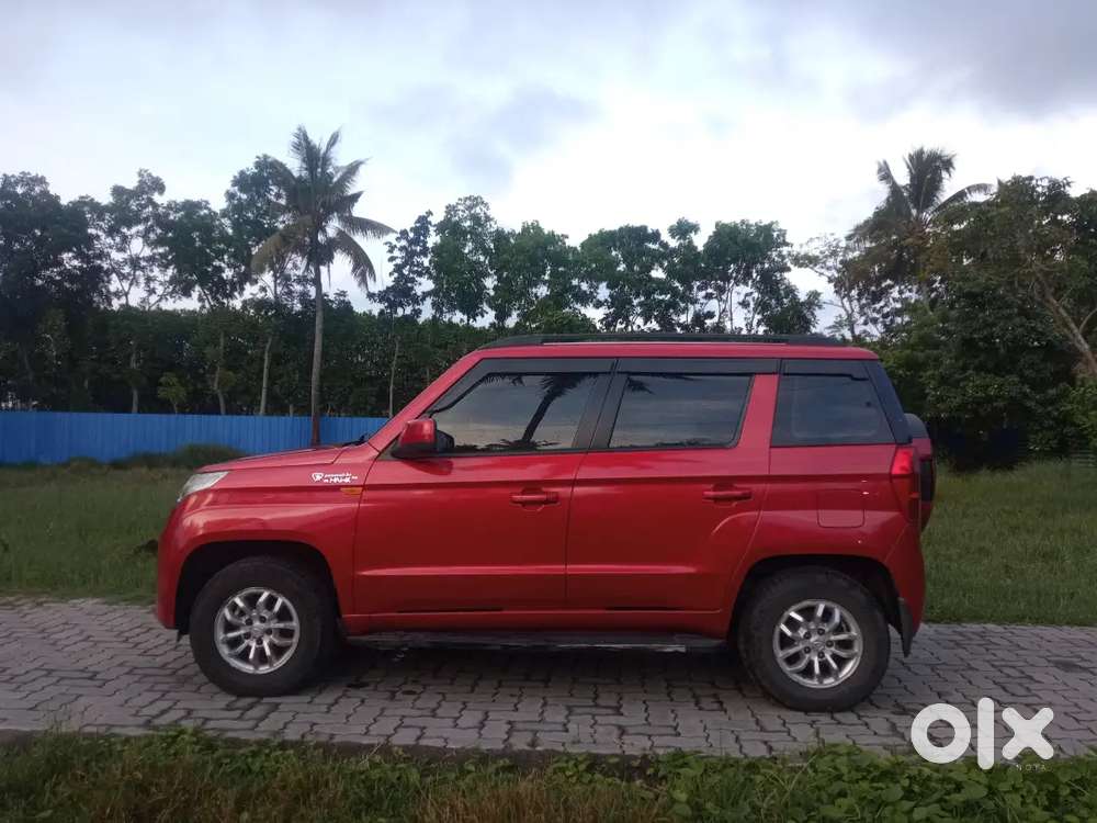Mahindra Tuv 300 Mhawk100 2016 Diesel 79000 Km Driven
