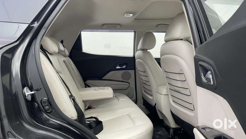 Mahindra Xuv300 W8 Option, 2021, Petrol