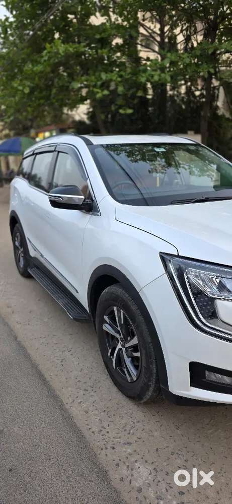 Mahindra Xuv700 2023 Petrol 18000 Km Driven