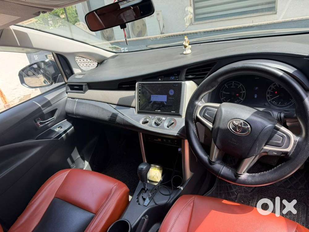 Toyota Innova Crysta G Automatic 2017
