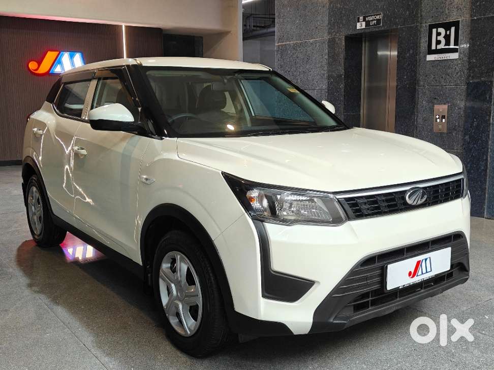 Mahindra Xuv300 W4, 2020, Petrol