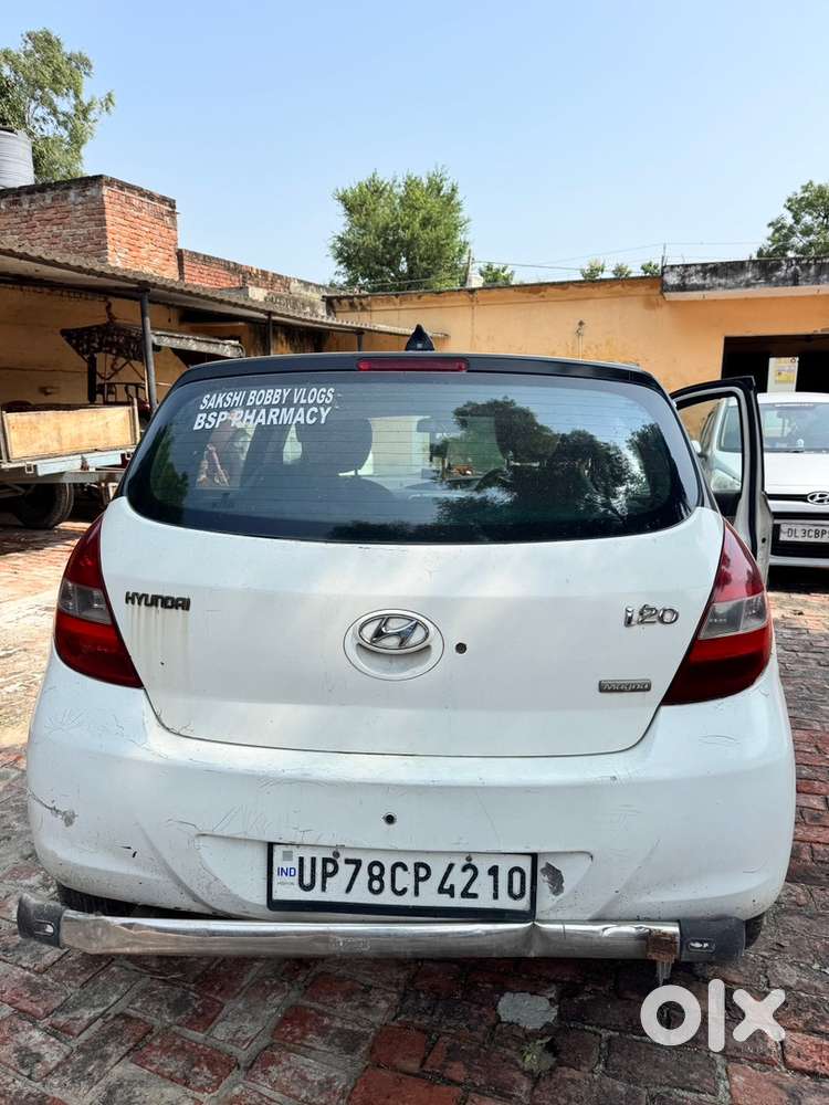 Hyundai I20 Magna Petrol 2012