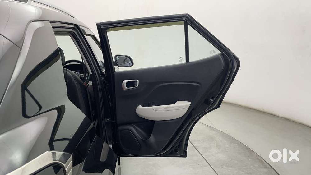 Hyundai Venue 1.0 Sx (o) Turbo Dct, 2023, Petrol