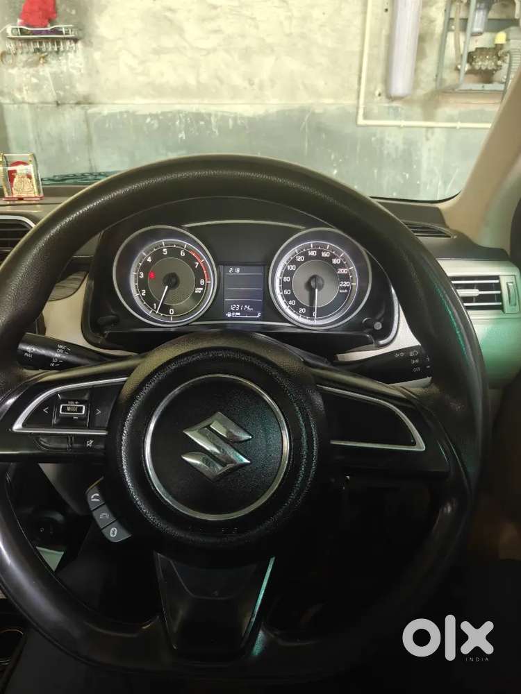 Maruti Suzuki Dzire 2022 Petrol 122000 Km Driven