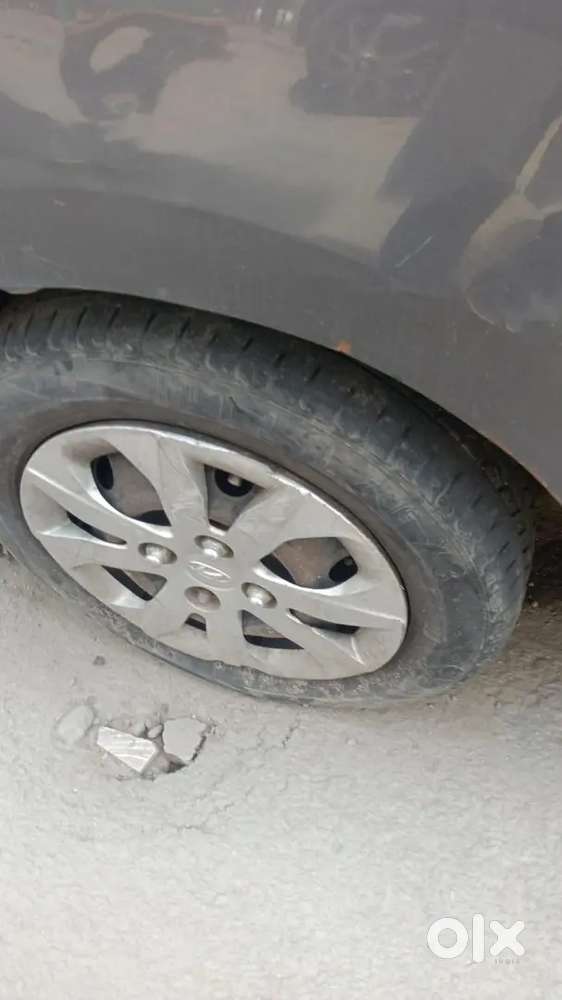 Tyre 80% Hai Child Ac 31 Tak Tax Paid Hai