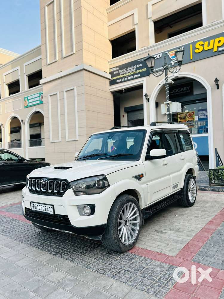 Mahindra Scorpio S10, 2016, Diesel