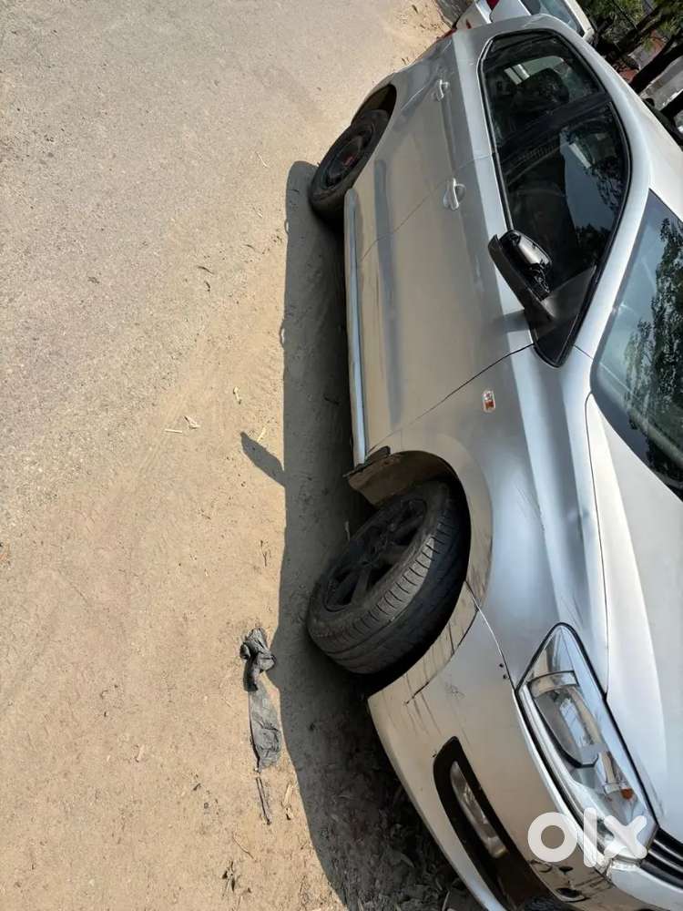 Volkswagen Polo 2012 Petrol 125000 Km Driven