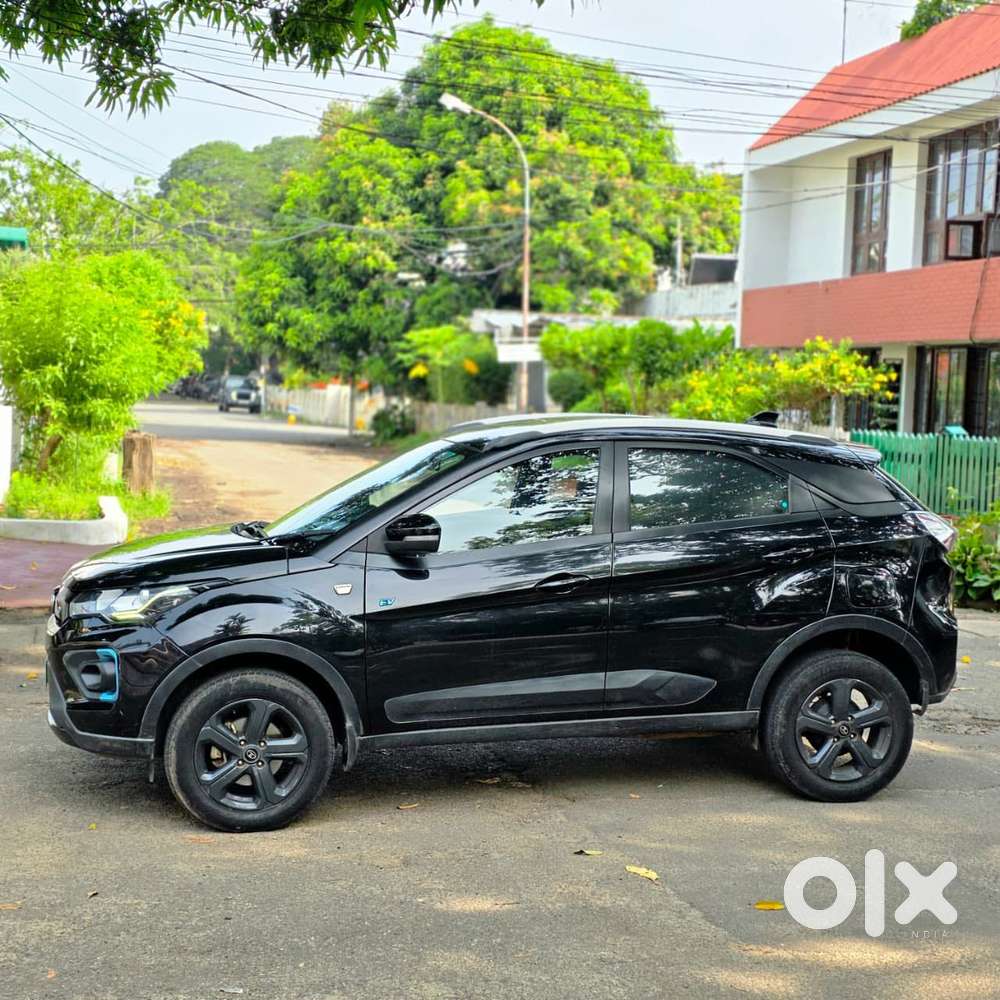 Tata Nexon Ev Max 7.2 Kw Xz Plus Dark Edition Fast Charger, 2021, El..