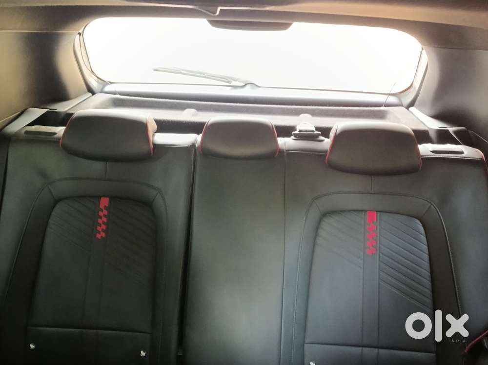 Hyundai Venue N Line 1.0 N8 Turbo Dct Dual Tone, 2023, Petrol