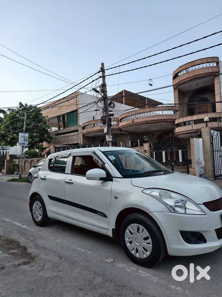 Maruti Suzuki Swift Lxi Optional-o, 2012, Cng & Hybrids