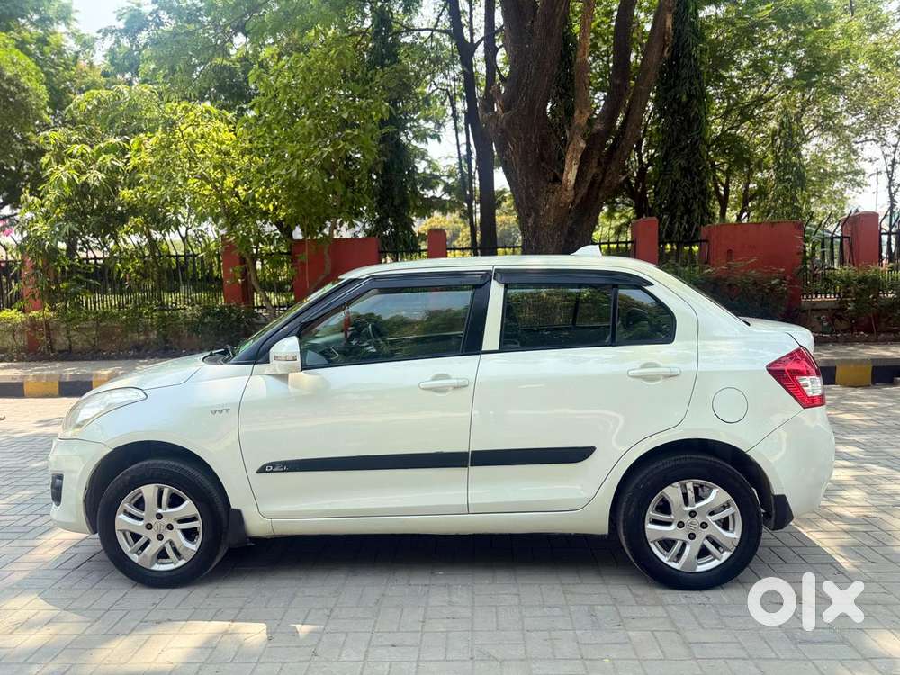Maruti Suzuki Dzire 1.2 Zxi, 2015, Petrol