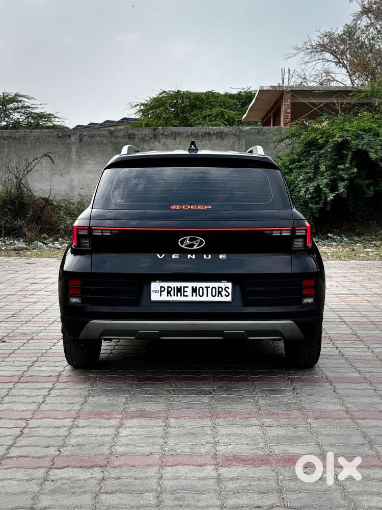 Hyundai Venue S 1.2 Petrol, 2025, Cng & Hybrids