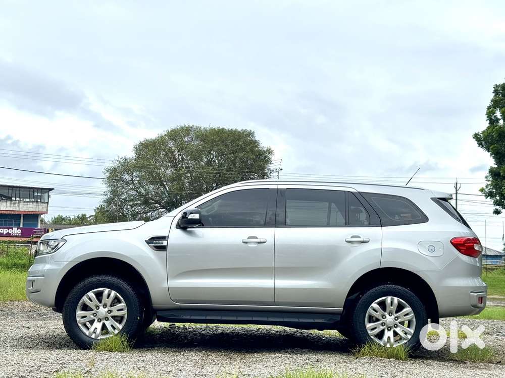 Ford Endeavour 2.2 Trend At 4x2, 2016, Diesel