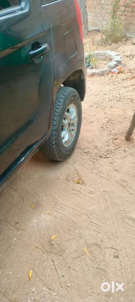 Mahindra Tuv 300 Plus 2015