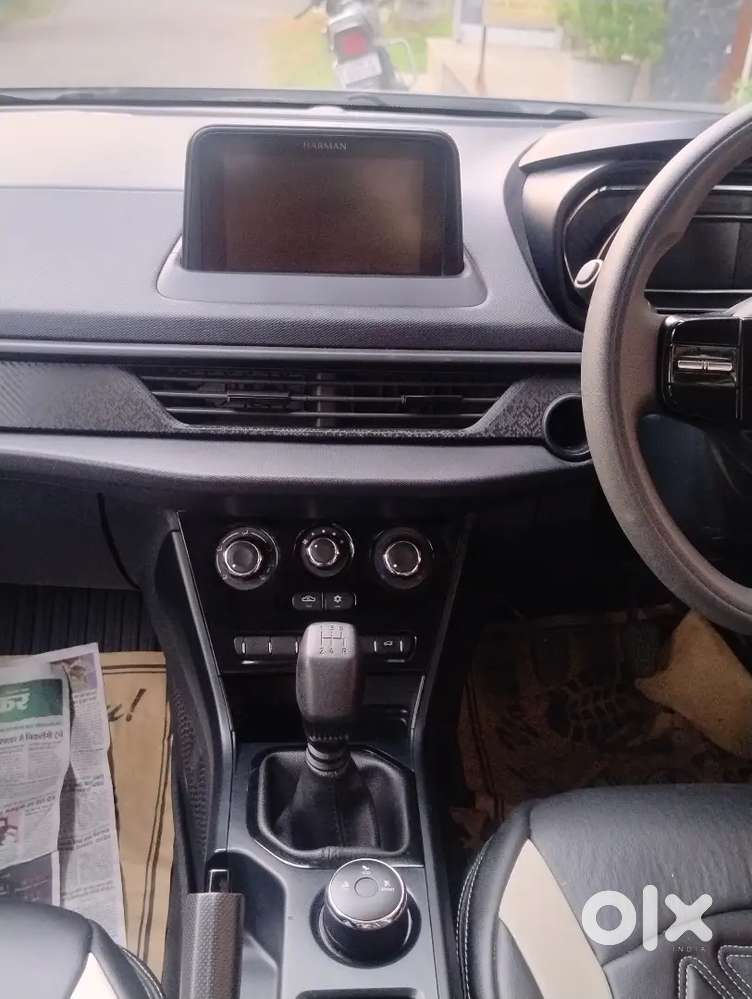 Tata Nexon Smart Petrol 2024