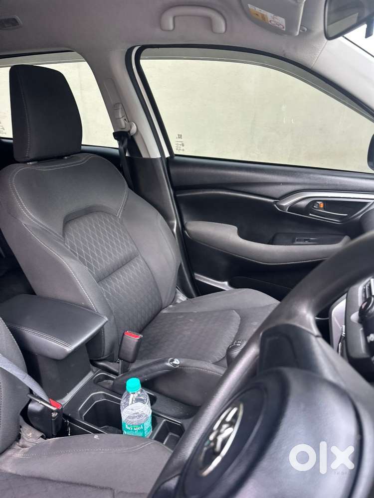 Toyota Petrol Manual 2025