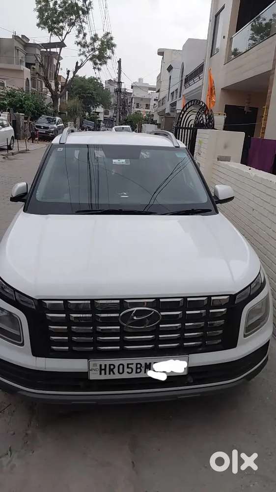 Venue Turbo Executive 1.0 Petrol