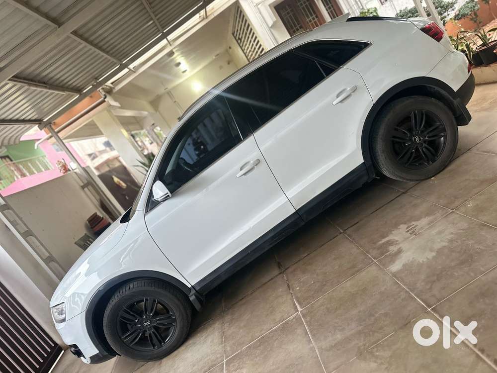 Audi Q3 2015 (white) Diesel Quattro Well Maintained