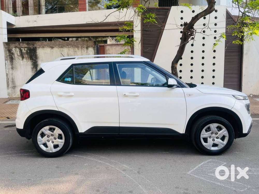 Hyundai Venue 1.2 S Plus, 2021, Petrol