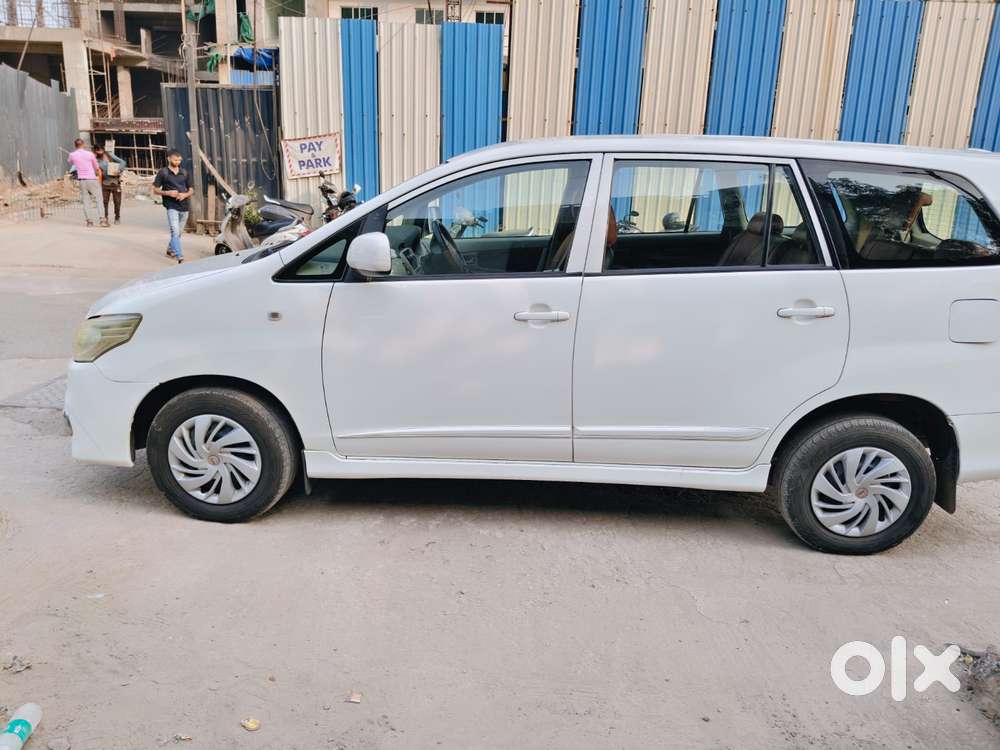 Toyota Innova [2013-2016] 2.5 G4 8 Str, 2014, Diesel