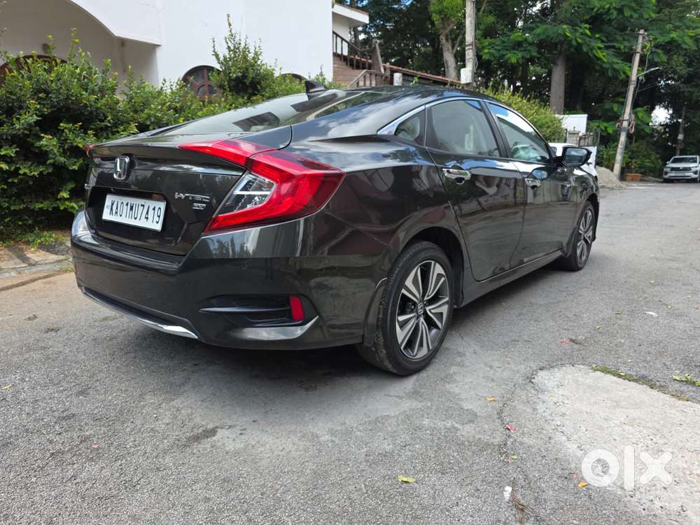 Honda Civic 1.8 V At Sunroof, 2020, Petrol