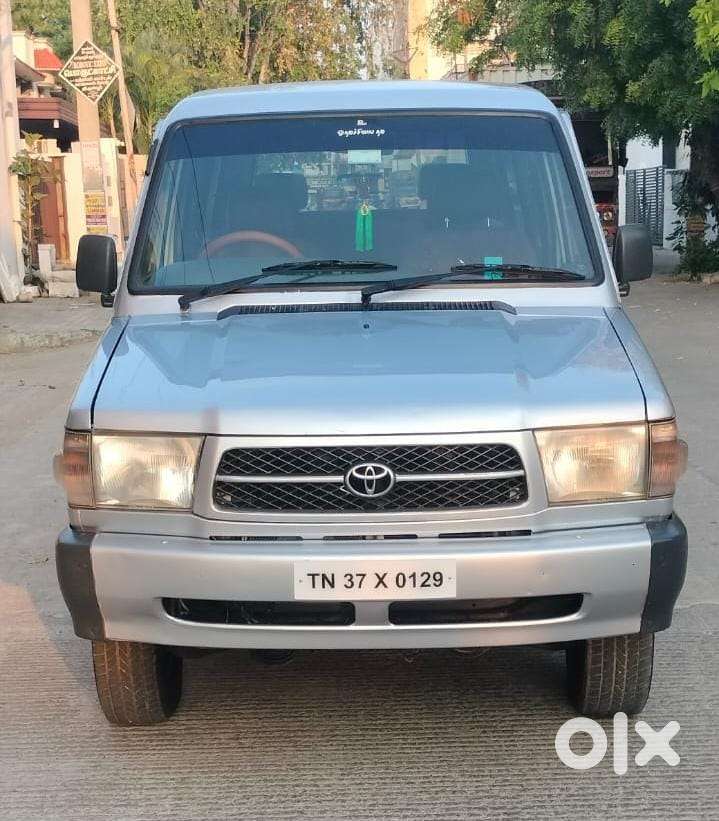 Toyota Qualis Gs 10 Seater, 2001, Diesel