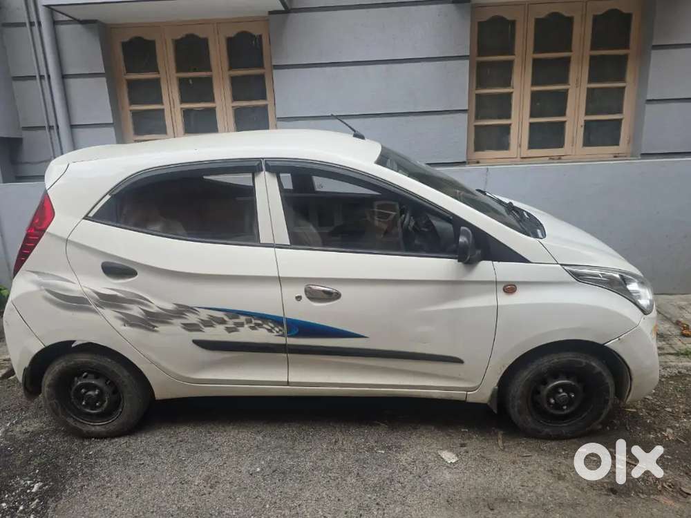 Hyundai Eon 2012 Petrol 68000 Km Driven 88.   .9.   22...01..556