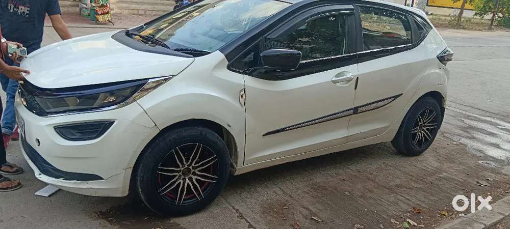 Tata Altroz 2022 Cng & Hybrids 100000 Km Driven