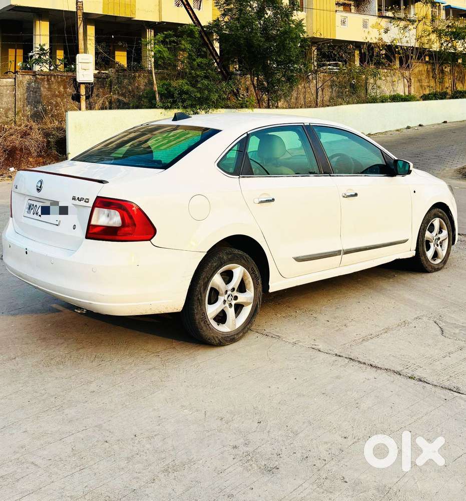 Skoda Rapid Ambition 1.6 Mpi Manual Plus Alloy, 2015, Diesel