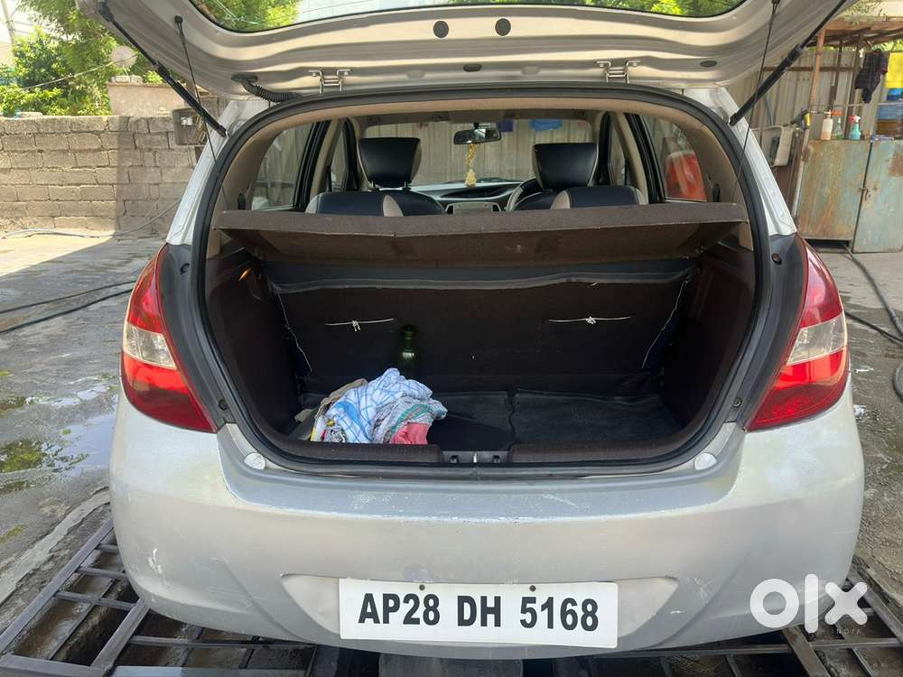 Hyundai I20 Magna Petrol 2011
