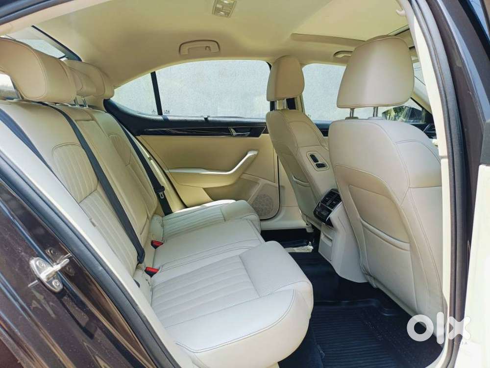 Skoda Superb 2.0 Tsi At L&k, 2021, Petrol