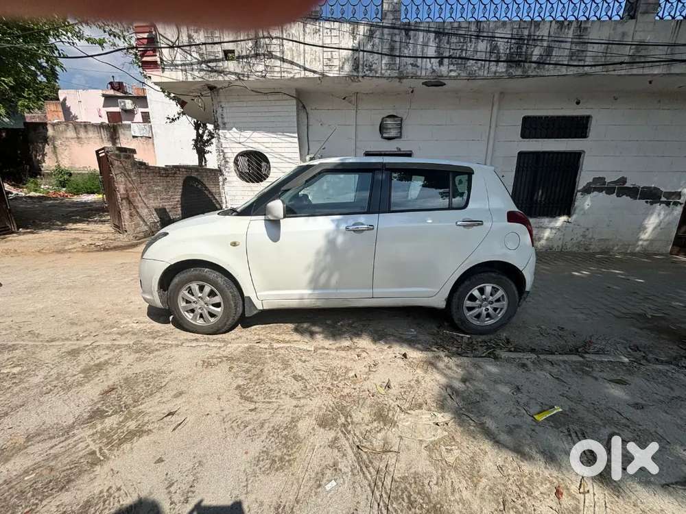 Maruti Suzuki Swift 2010 Petrol 114000 Km Driven
