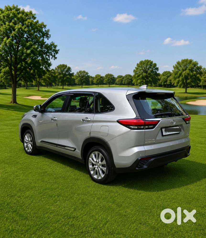 Toyota Innova Hycross 2.0 Zx (o) Hybrid 7 Str, 2025, Petrol